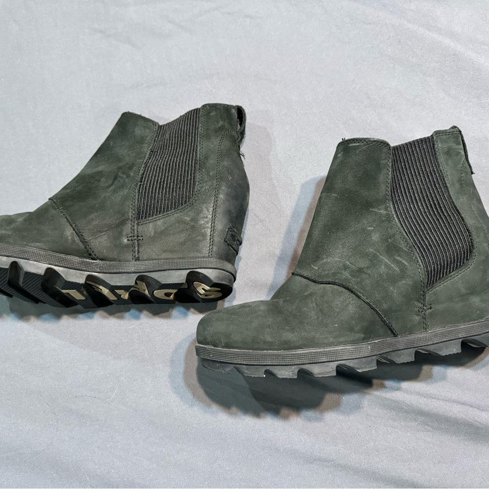 Sorel Women’s Joan of Arctic Wedge II Chelsea Boot